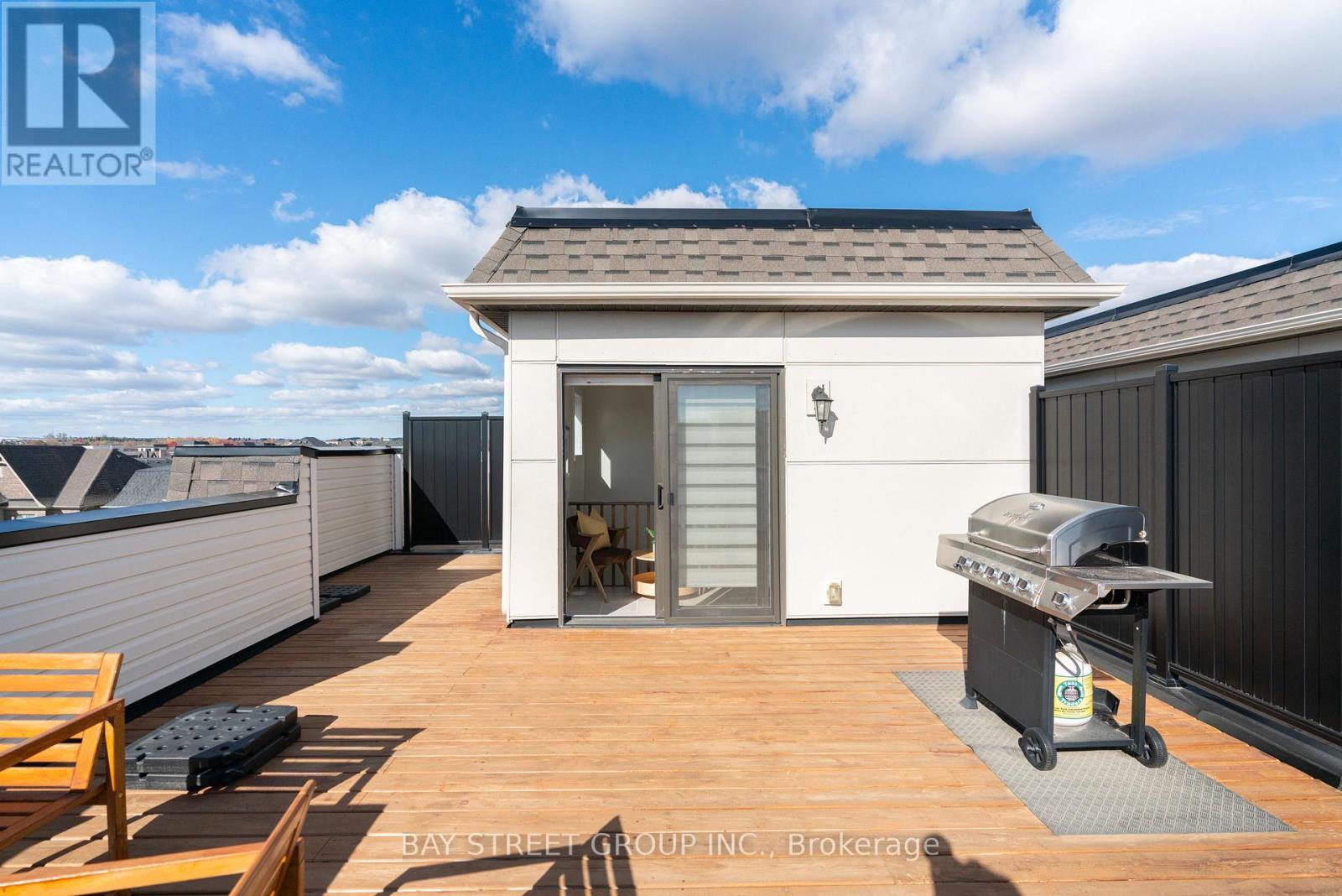 2 William Shearn Crescent, Markham, Ontario  L6C 3J3 - Photo 33 - N12697836