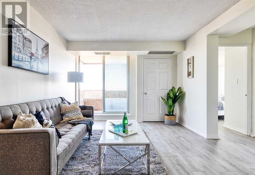 2104 - 35 Empress Avenue, Toronto, Ontario  M2N 6T3 - Photo 4 - C12693870