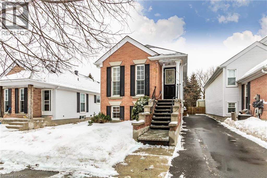 61 Wake Robin Drive, Kitchener, Ontario  N2E 3L4 - Photo 2 - 40796637