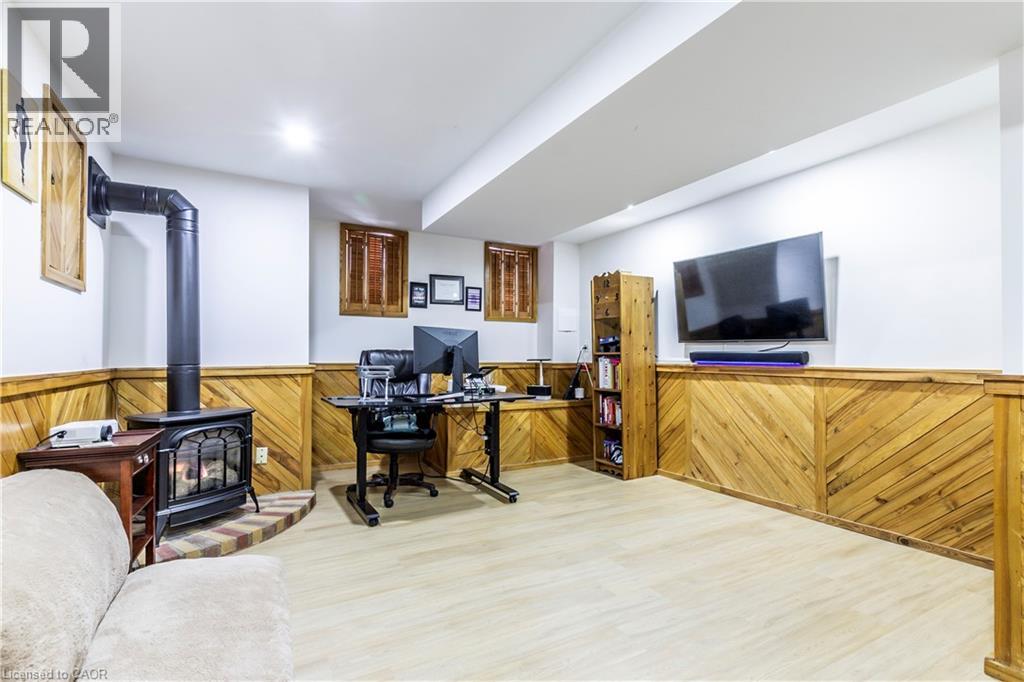 61 Wake Robin Drive, Kitchener, Ontario  N2E 3L4 - Photo 26 - 40796637