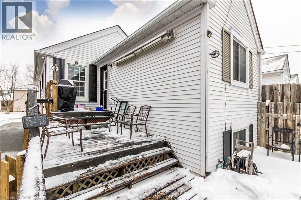 61 Wake Robin Drive, Kitchener, Ontario  N2E 3L4 - Photo 30 - 40796637