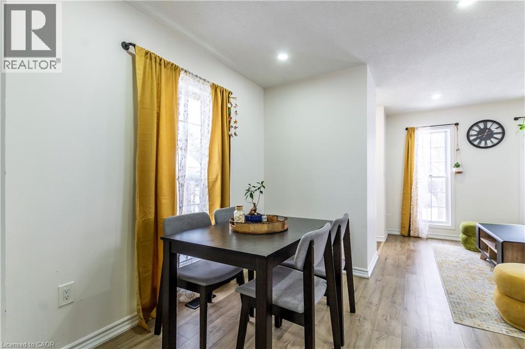 61 Wake Robin Drive, Kitchener, Ontario  N2E 3L4 - Photo 8 - 40796637