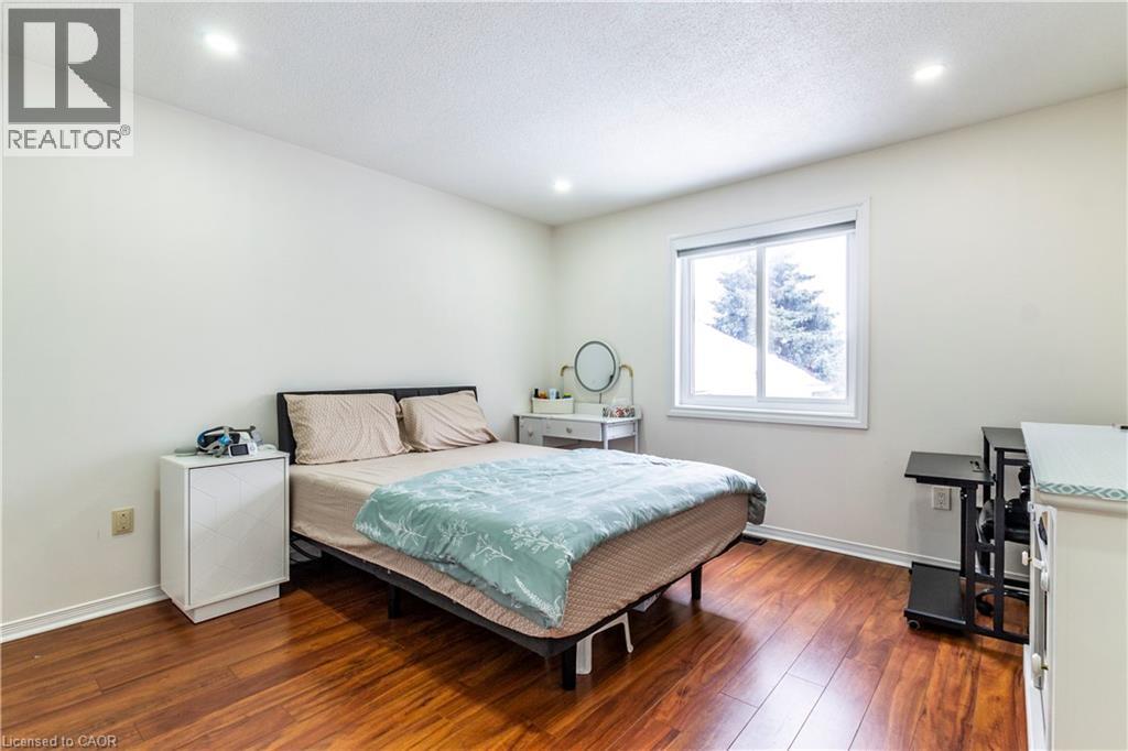 61 Wake Robin Drive, Kitchener, Ontario  N2E 3L4 - Photo 17 - 40796637