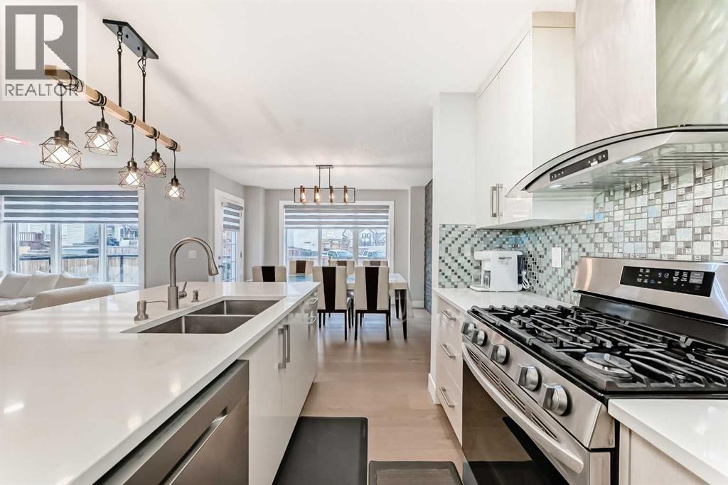 24 Copperfield Manor Se, Calgary, Alberta  T2Z 4R7 - Photo 7 - A2267157