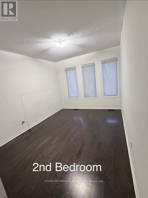 Upper - 17 Yellowknife Road, Brampton, Ontario  L6R 3X3 - Photo 10 - W12599782