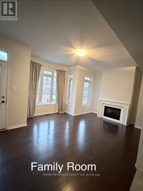 Upper - 17 Yellowknife Road, Brampton, Ontario  L6R 3X3 - Photo 3 - W12599782