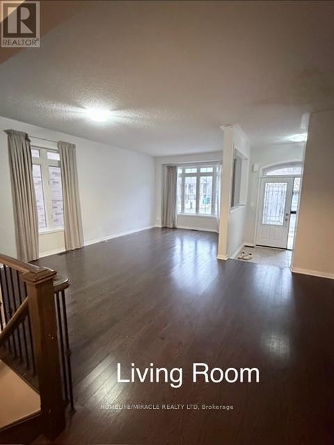 Upper - 17 Yellowknife Road, Brampton, Ontario  L6R 3X3 - Photo 2 - W12599782