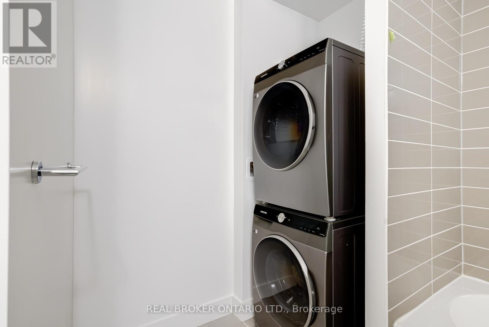 724 - 2343 Khalsa Gate W, Oakville, Ontario  L6M 4J2 - Photo 24 - W12697806