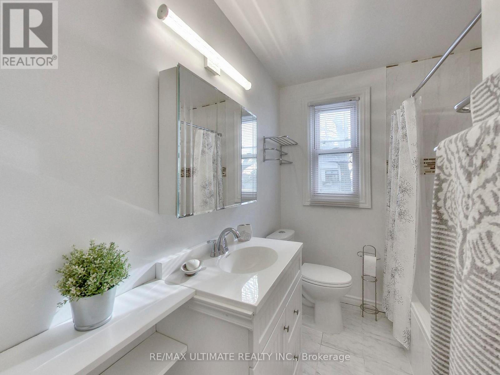 Apt #2 - 51 Hay Avenue, Toronto, Ontario  M8Z 1G2 - Photo 25 - W12697808