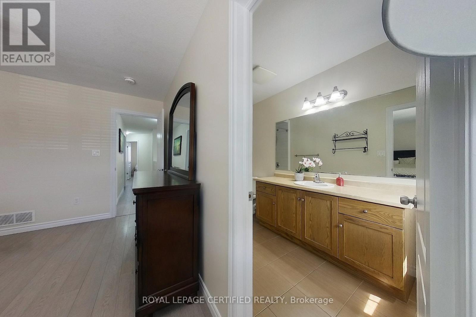 Upper - 43 Curzon Crescent, Guelph, Ontario  N1K 1Z7 - Photo 23 - X12697824