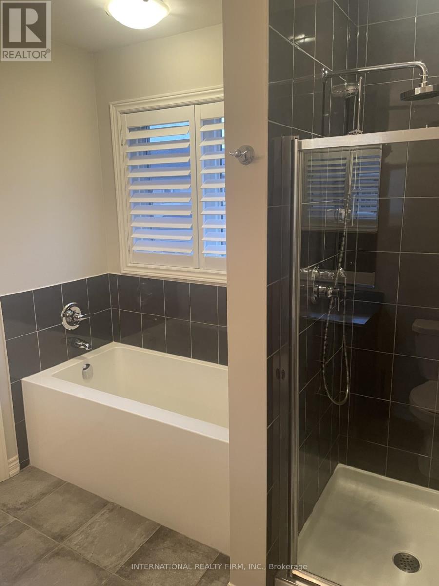 1477 Pratt Heights, Milton, Ontario  L9E 1J3 - Photo 8 - W12693638