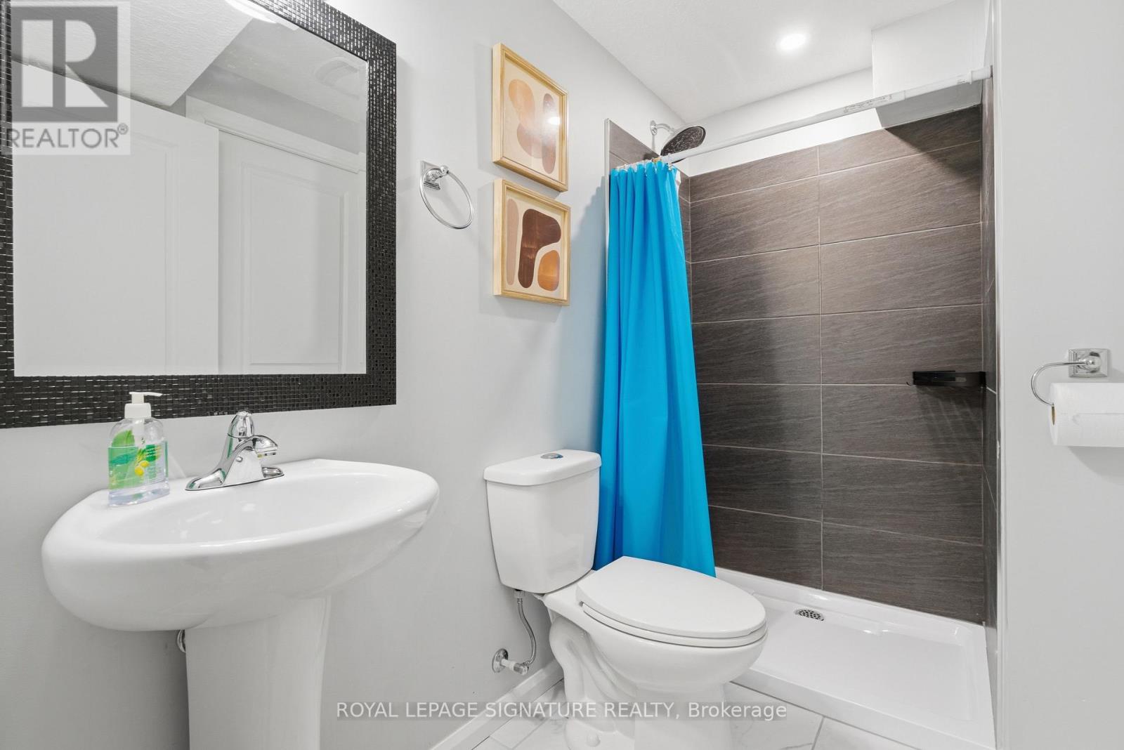 128 Law Drive, Guelph, Ontario  N1E 0M2 - Photo 34 - X12694952