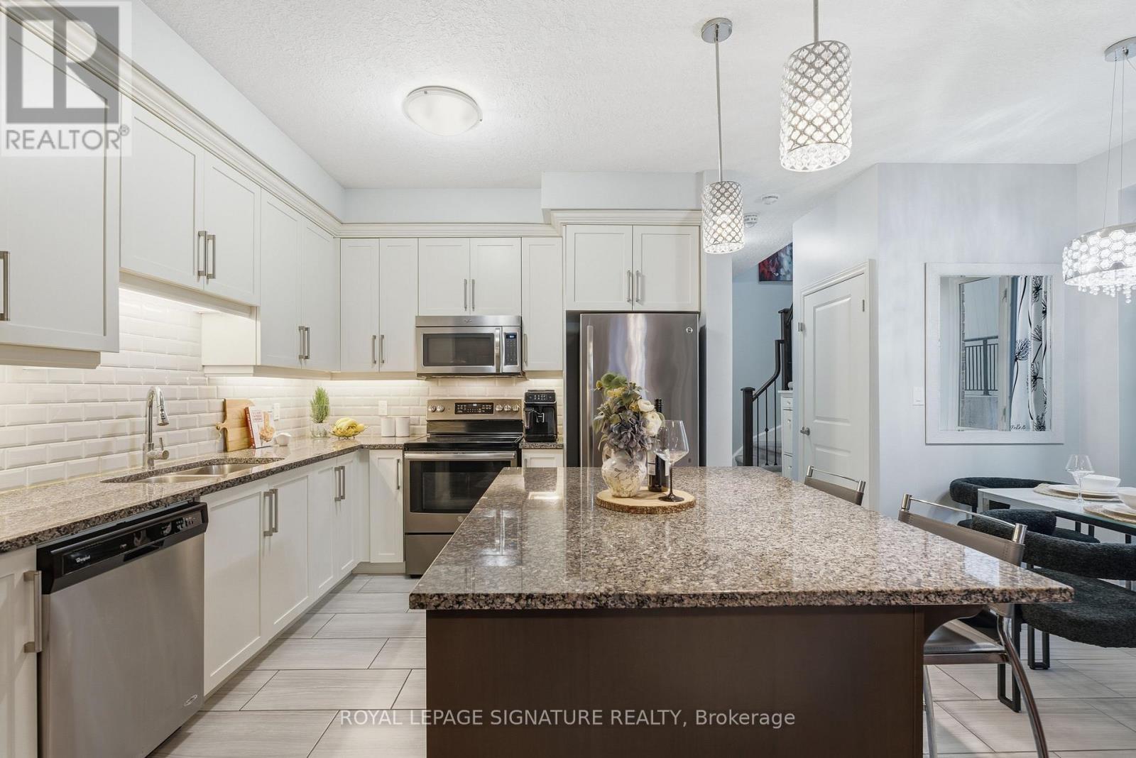 128 Law Drive, Guelph, Ontario  N1E 0M2 - Photo 9 - X12694952