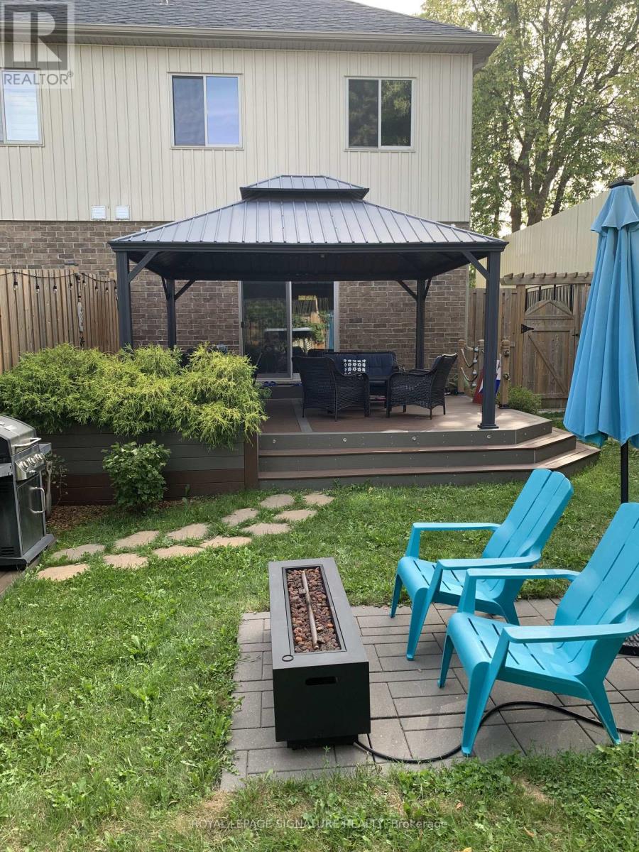 128 Law Drive, Guelph, Ontario  N1E 0M2 - Photo 39 - X12694952