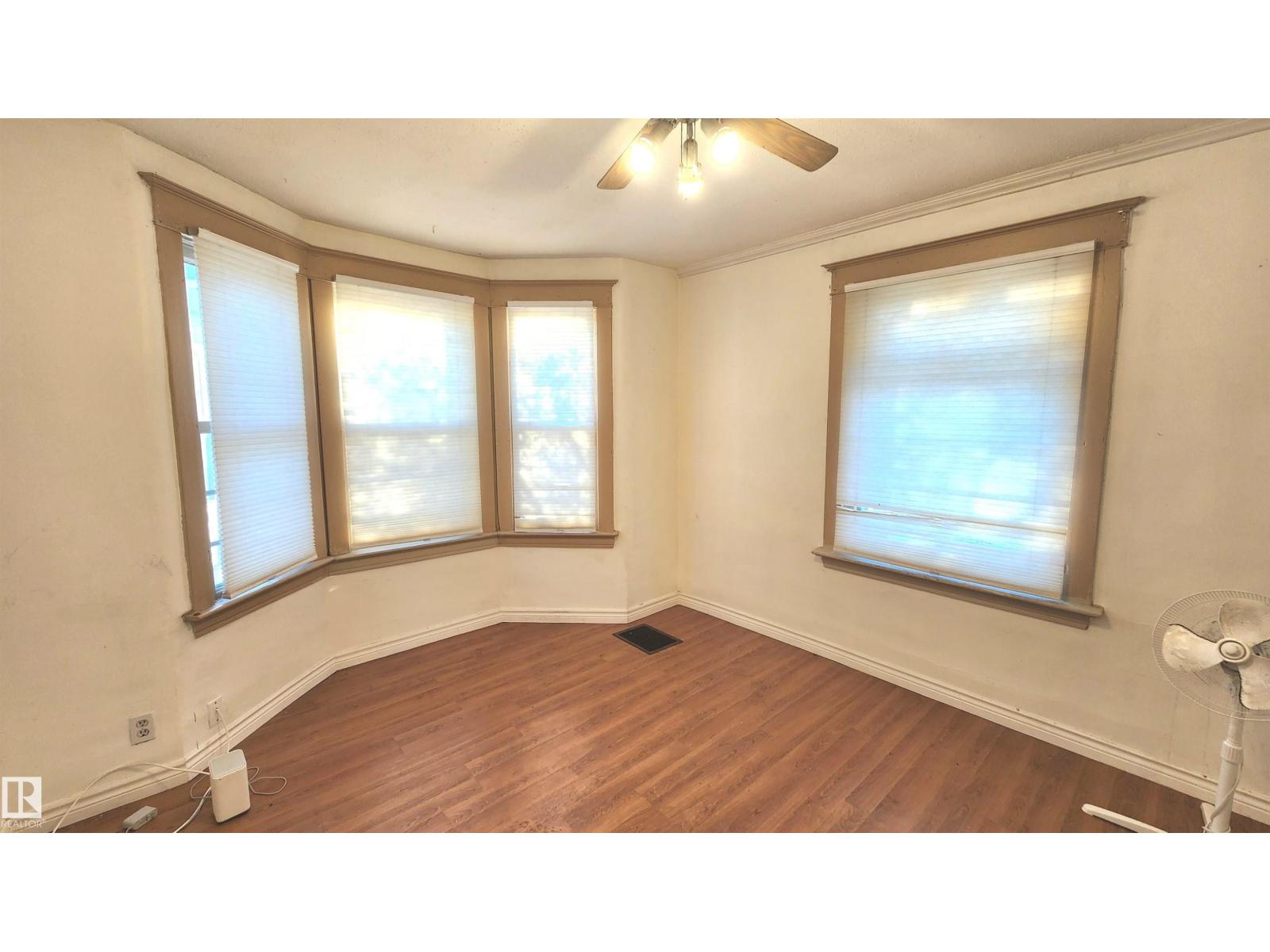 12411 86 St Nw, Edmonton, Alberta  T5B 3L3 - Photo 3 - E4469818