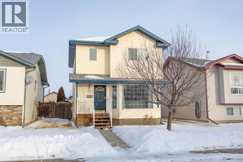 24 Dynes Street, Red Deer, Alberta