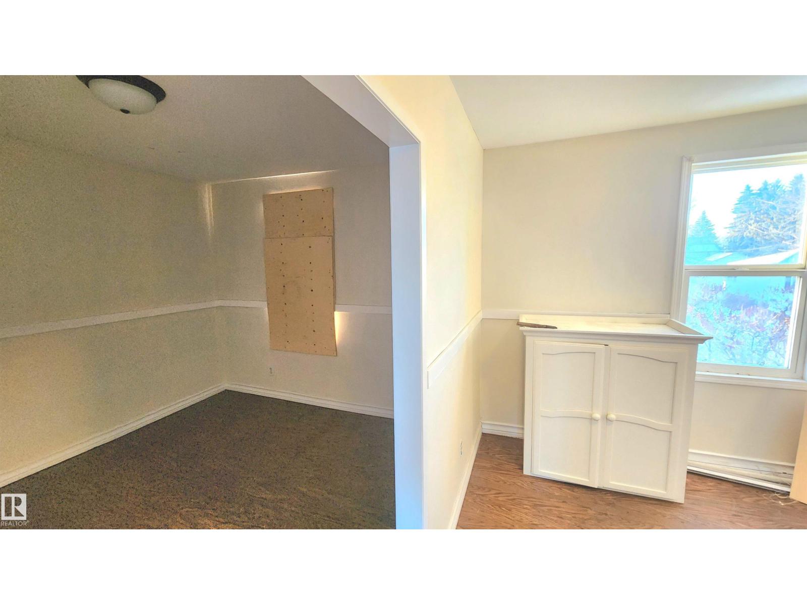 12411 86 St Nw, Edmonton, Alberta  T5B 3L3 - Photo 18 - E4469818