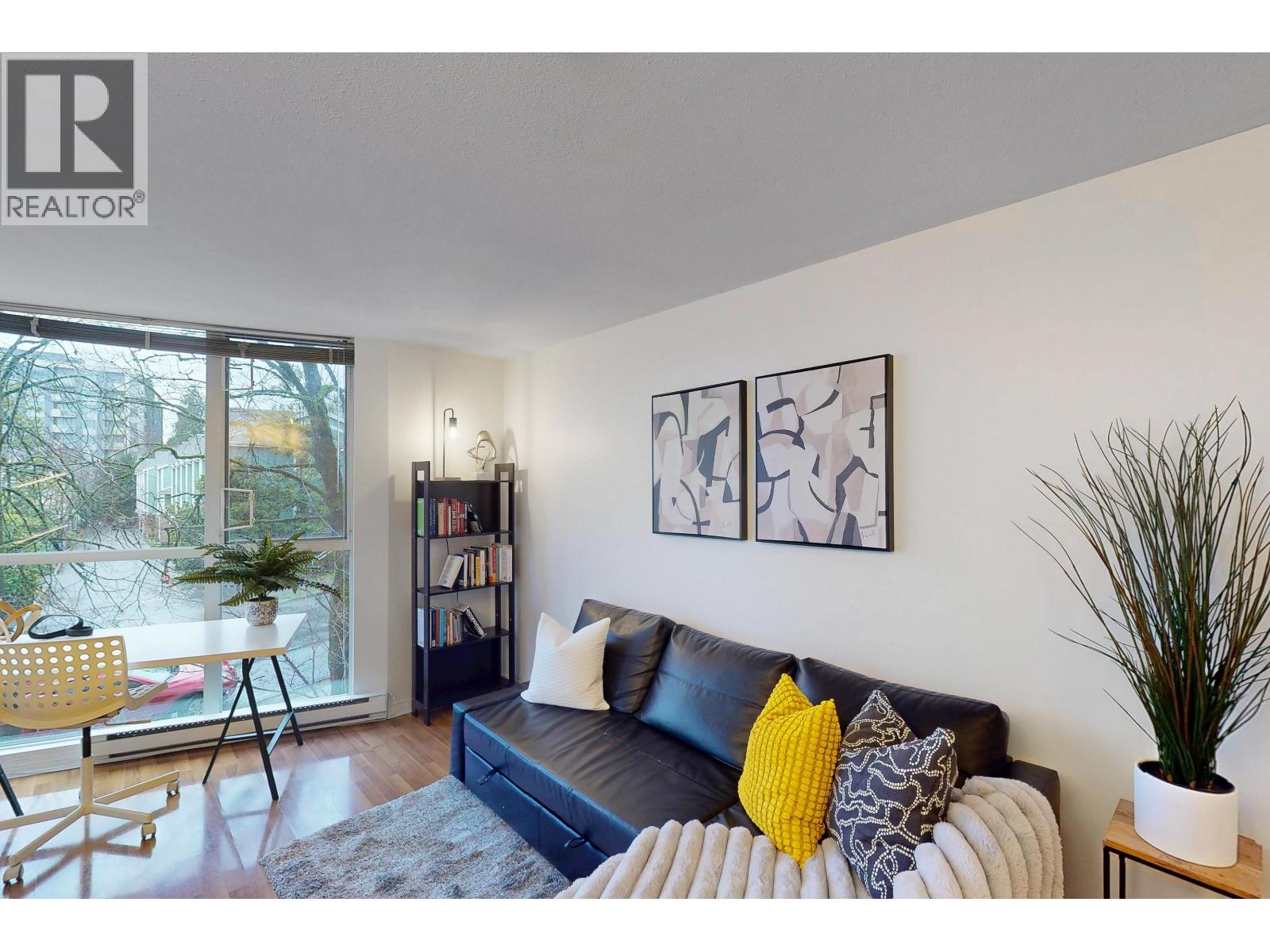 302 8420 Jellicoe Street, Vancouver, British Columbia  V5S 4T1 - Photo 2 - R3079399