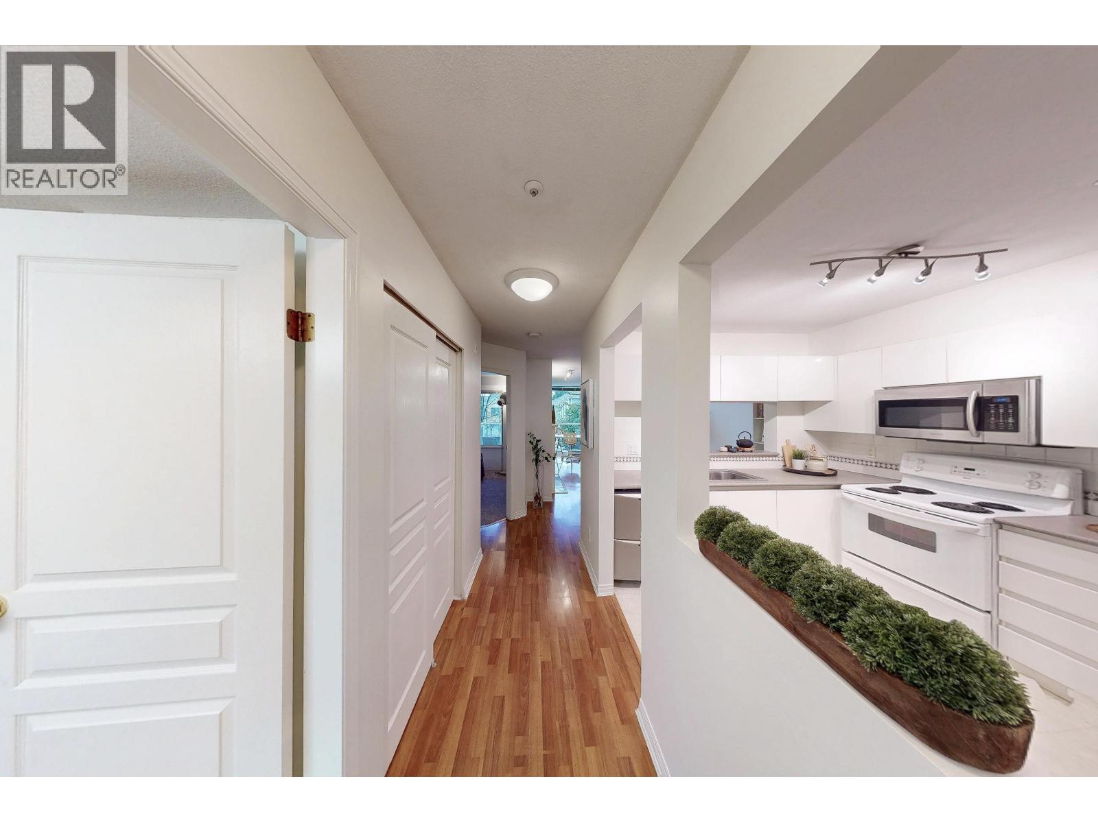 302 8420 Jellicoe Street, Vancouver, British Columbia  V5S 4T1 - Photo 11 - R3079399