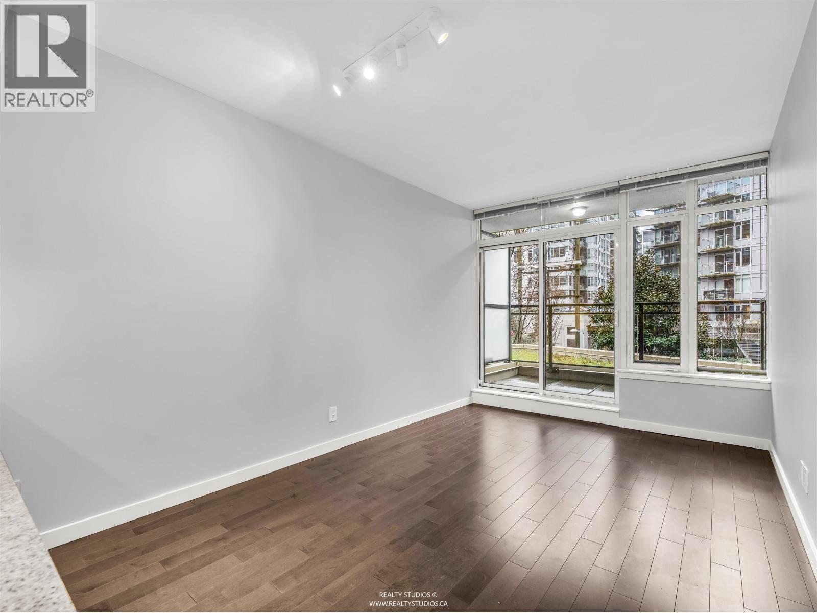 202 38 W 1st Avenue, Vancouver, British Columbia  V5Y 0K3 - Photo 6 - R3079515