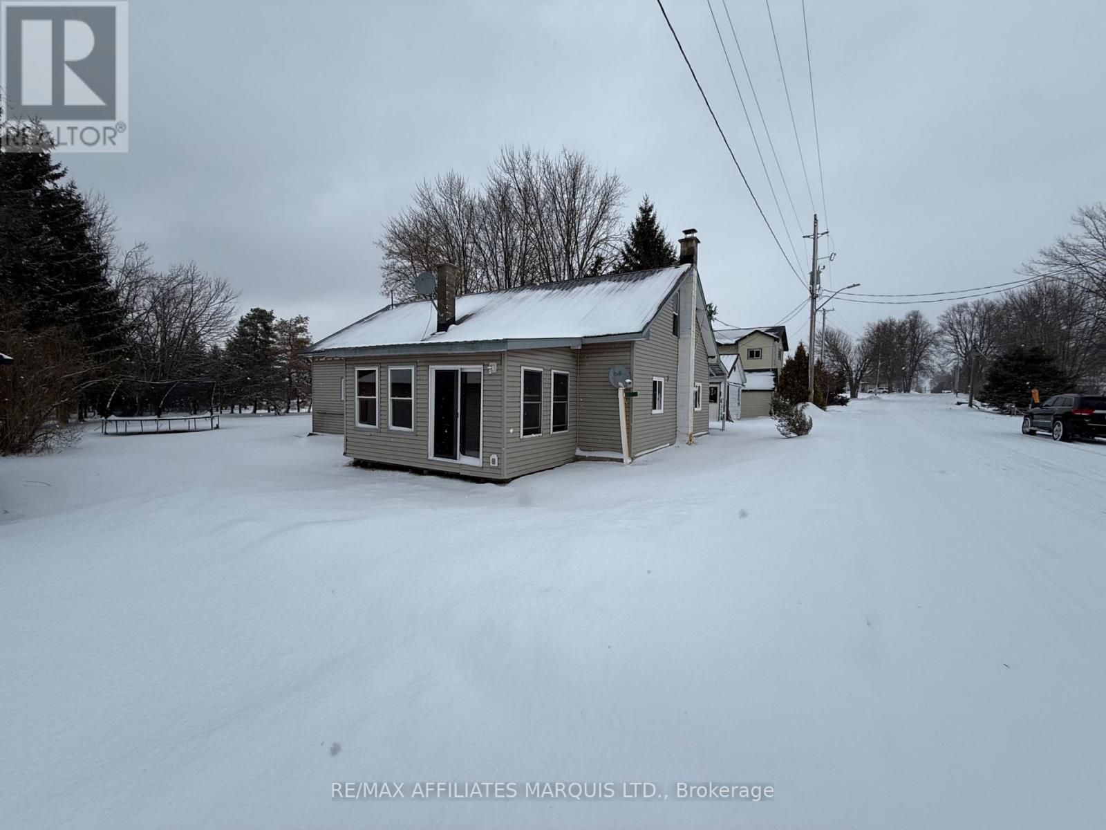 16395 Centennial Drive, North Stormont, Ontario  K0C 1C0 - Photo 3 - X12697866
