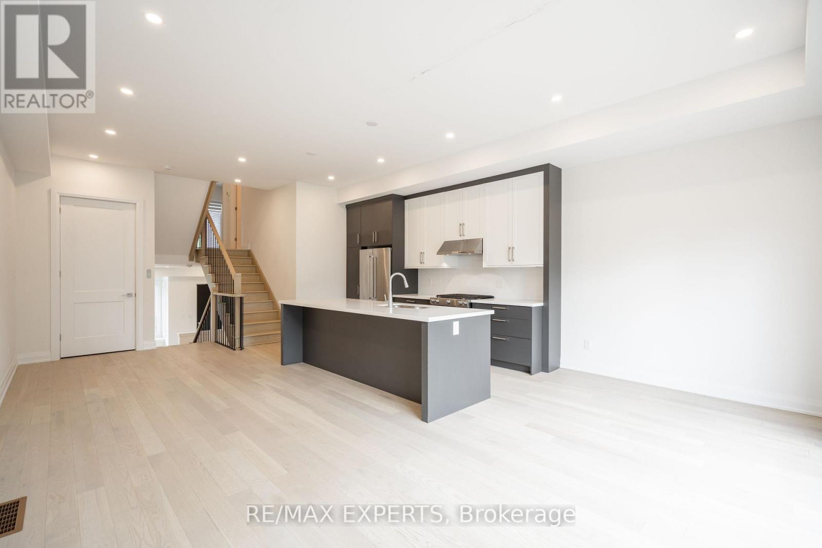 2615a Bayview Avenue W, Toronto, Ontario  M2L 1B5 - Photo 17 - C12697880