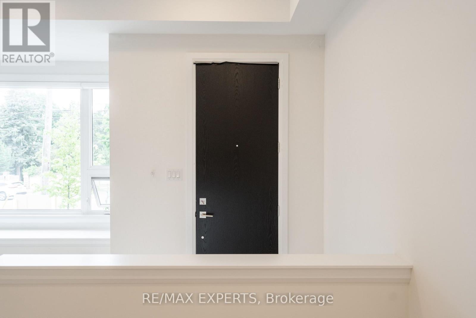 2615a Bayview Avenue W, Toronto, Ontario  M2L 1B5 - Photo 5 - C12697880