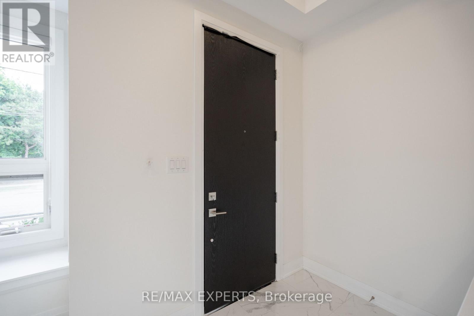 2615a Bayview Avenue W, Toronto, Ontario  M2L 1B5 - Photo 6 - C12697880