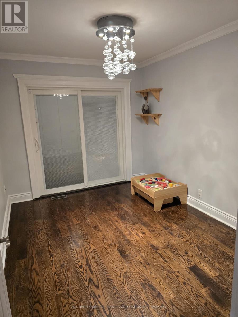 129 Chine Drive S, Toronto, Ontario  M1M 2K8 - Photo 8 - E12697862