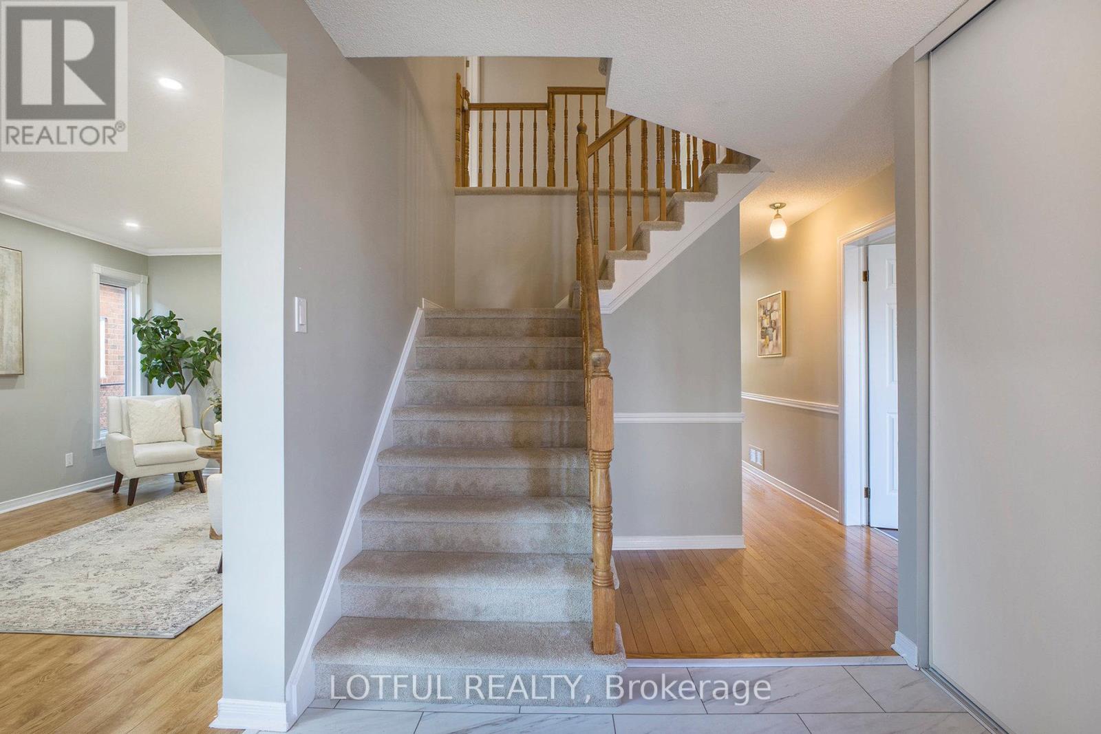 4 Spindle Way, Ottawa, Ontario  K2S 1J4 - Photo 6 - X12697388