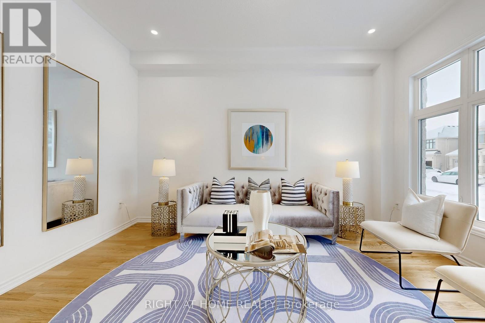 15 Rail Trail Court W, Georgina, Ontario  L0E 1R0 - Photo 3 - N12697870