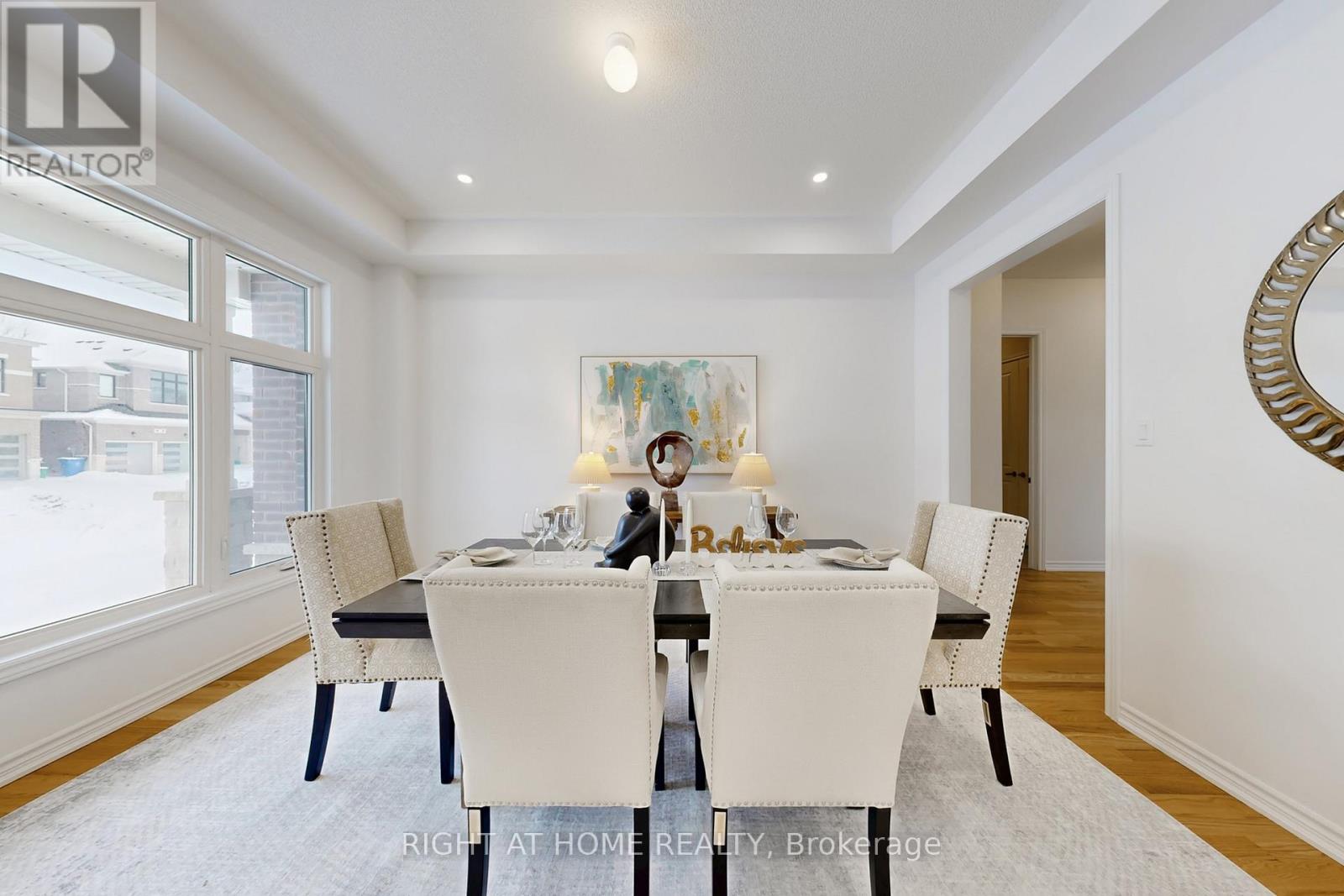 15 Rail Trail Court W, Georgina, Ontario  L0E 1R0 - Photo 5 - N12697870