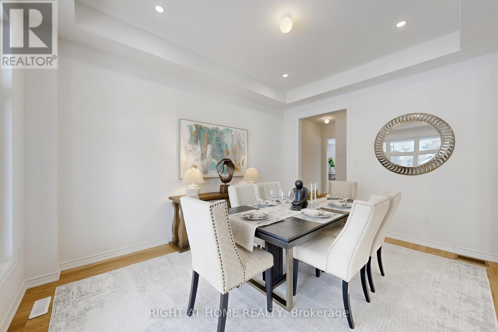 15 Rail Trail Court W, Georgina, Ontario  L0E 1R0 - Photo 6 - N12697870