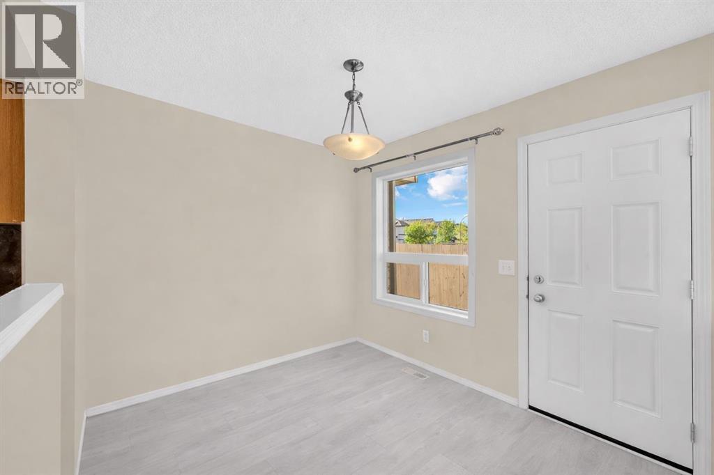 5 Saddlebrook Common Ne, Calgary, Alberta  T3J 5M4 - Photo 6 - A2277591