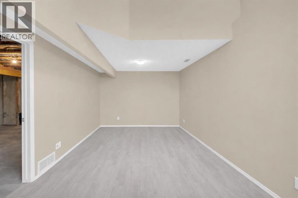 5 Saddlebrook Common Ne, Calgary, Alberta  T3J 5M4 - Photo 19 - A2277591