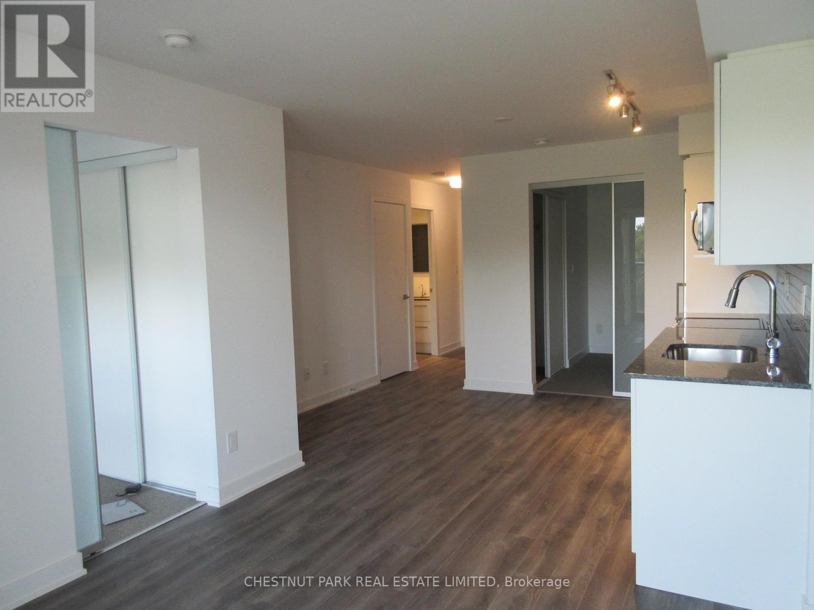 411 - 160 Flemington Road, Toronto, Ontario  M6A 0A9 - Photo 5 - W12656622