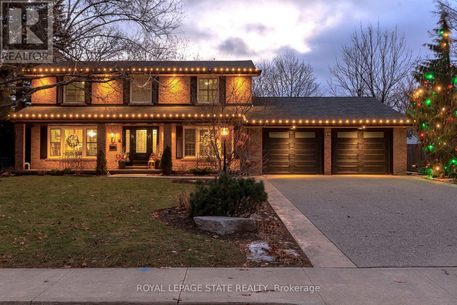 29 WOODSIDE DRIVE, Hamilton, Ontario