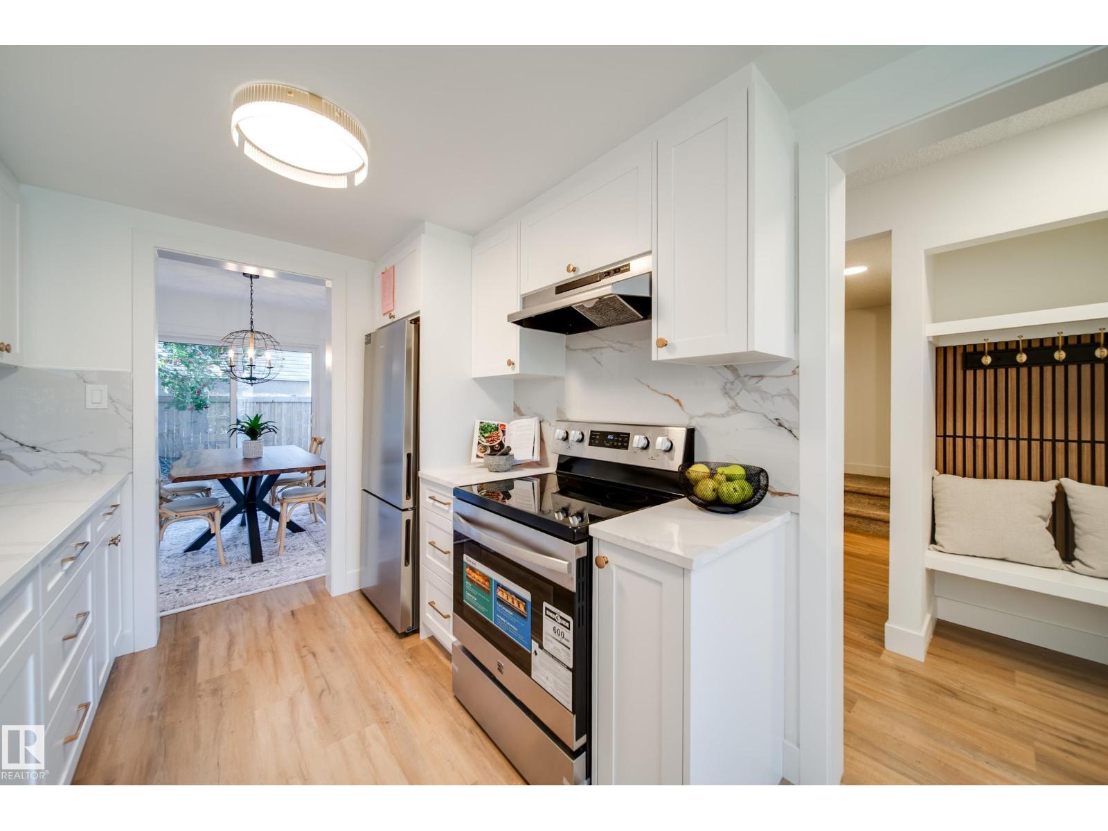 191 Grandin Vg, St. Albert, Alberta  T8N 2J3 - Photo 3 - E4470064