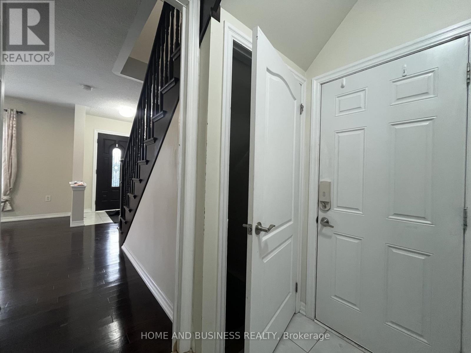 150 Leiterman Drive, Milton, Ontario  L9T 8B5 - Photo 12 - W12697874