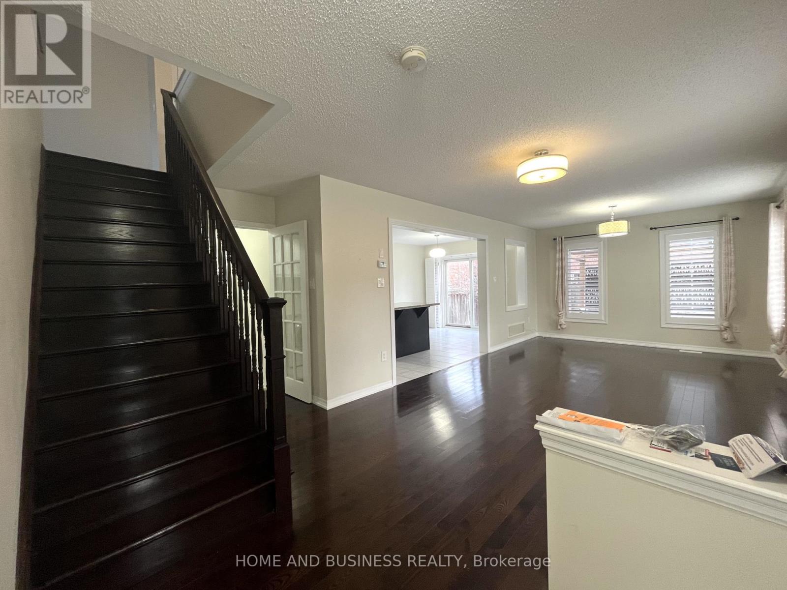 150 Leiterman Drive, Milton, Ontario  L9T 8B5 - Photo 9 - W12697874