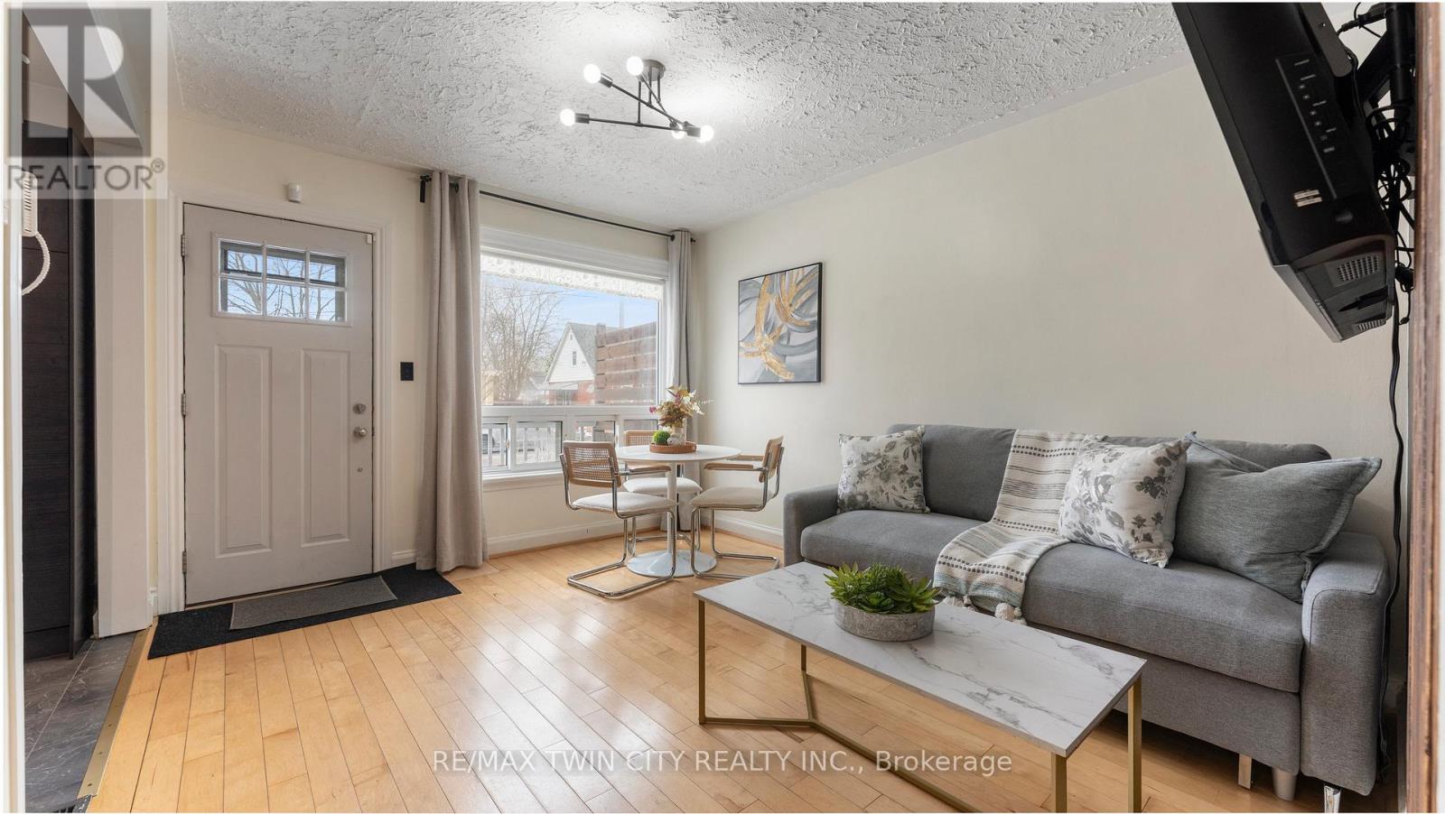 69 Lyons Avenue, Brantford, Ontario  N3R 4R2 - Photo 14 - X12697858