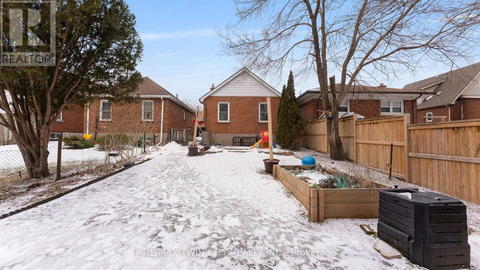 69 Lyons Avenue, Brantford, Ontario  N3R 4R2 - Photo 39 - X12697858