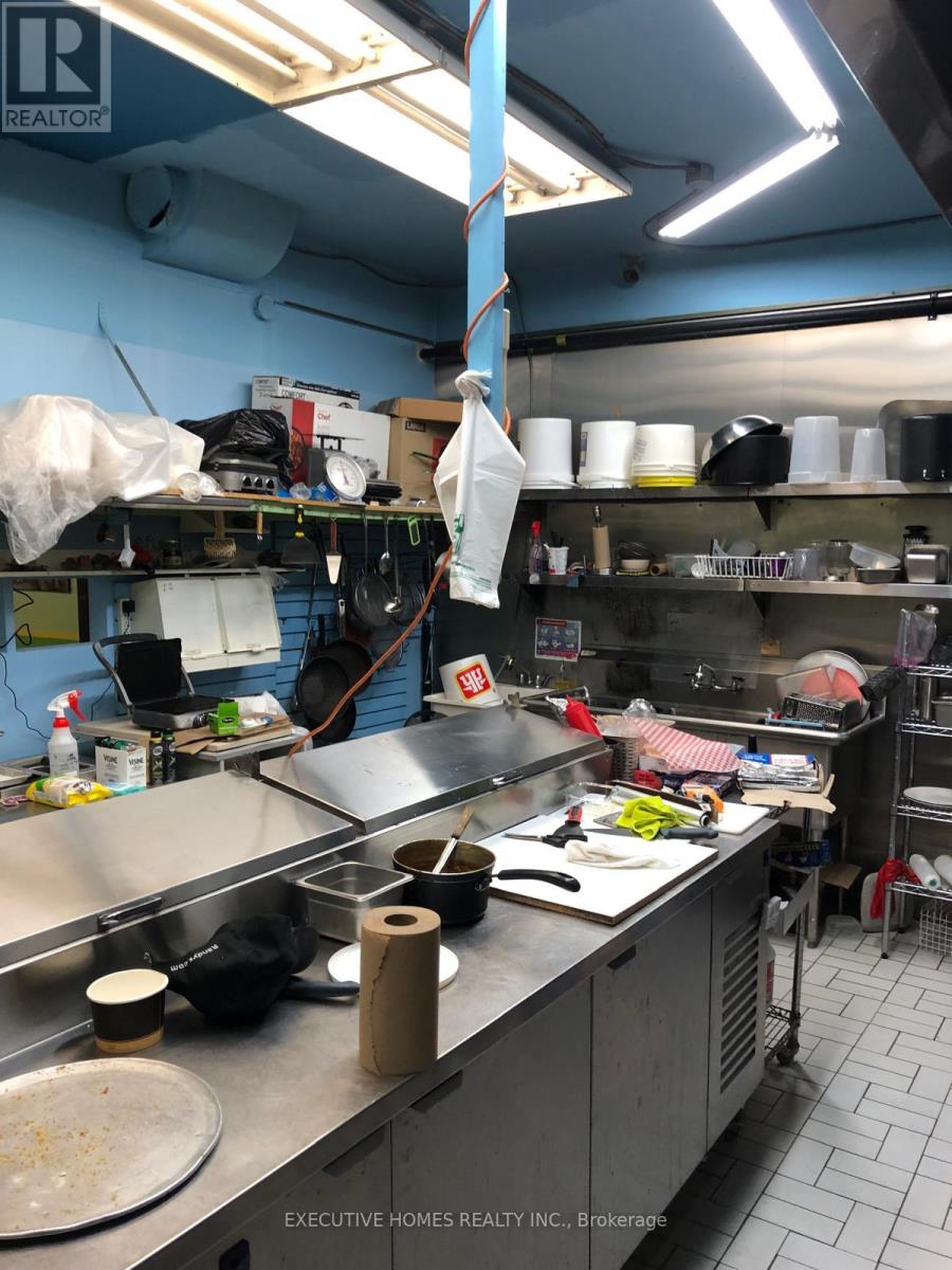 54 Main Street, Chatham-Kent, Ontario  N0P 2C0 - Photo 12 - X12697878