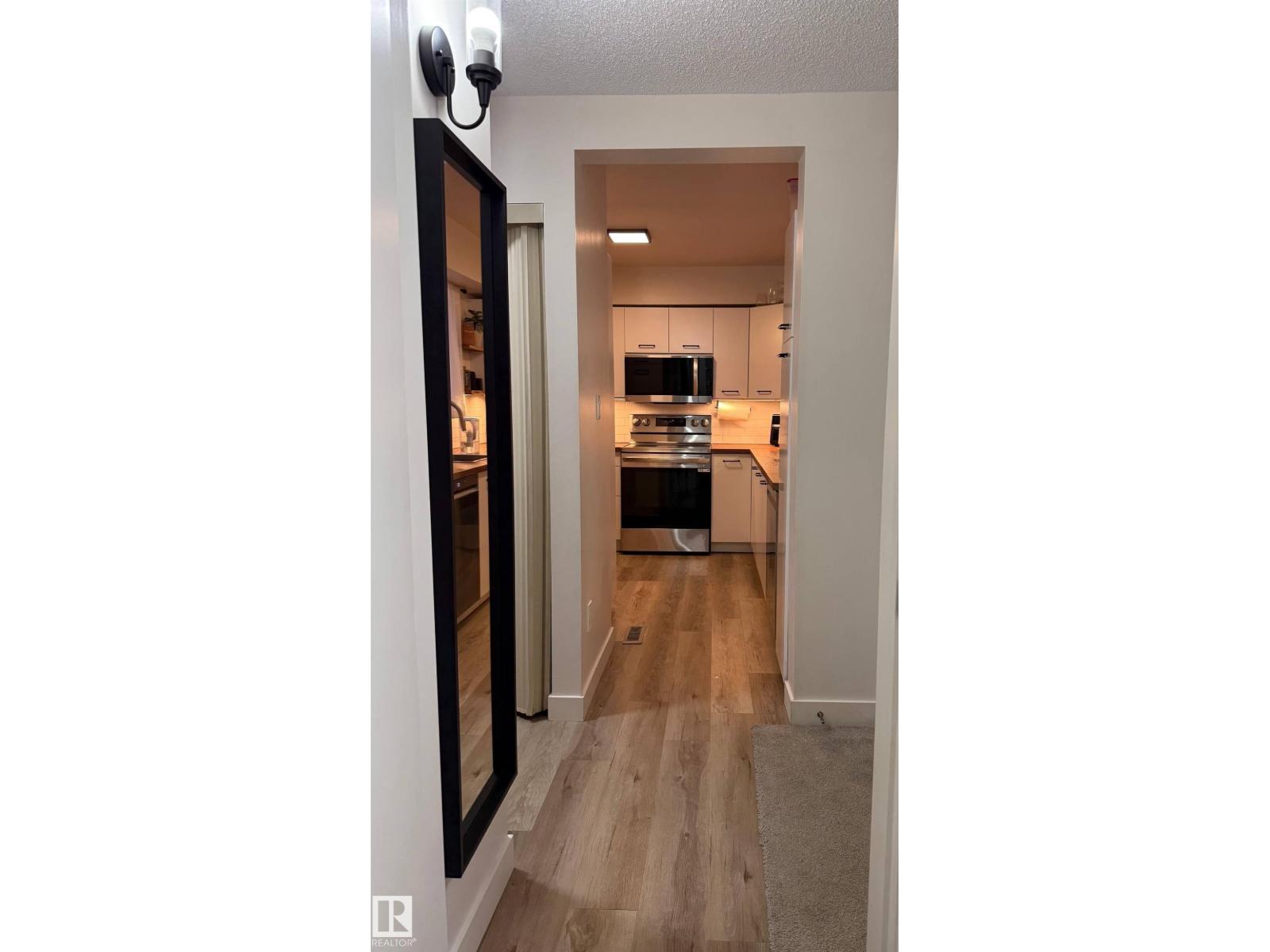 #33 4403 Riverbend Rd Nw, Edmonton, Alberta  T6H 5S9 - Photo 6 - E4470036