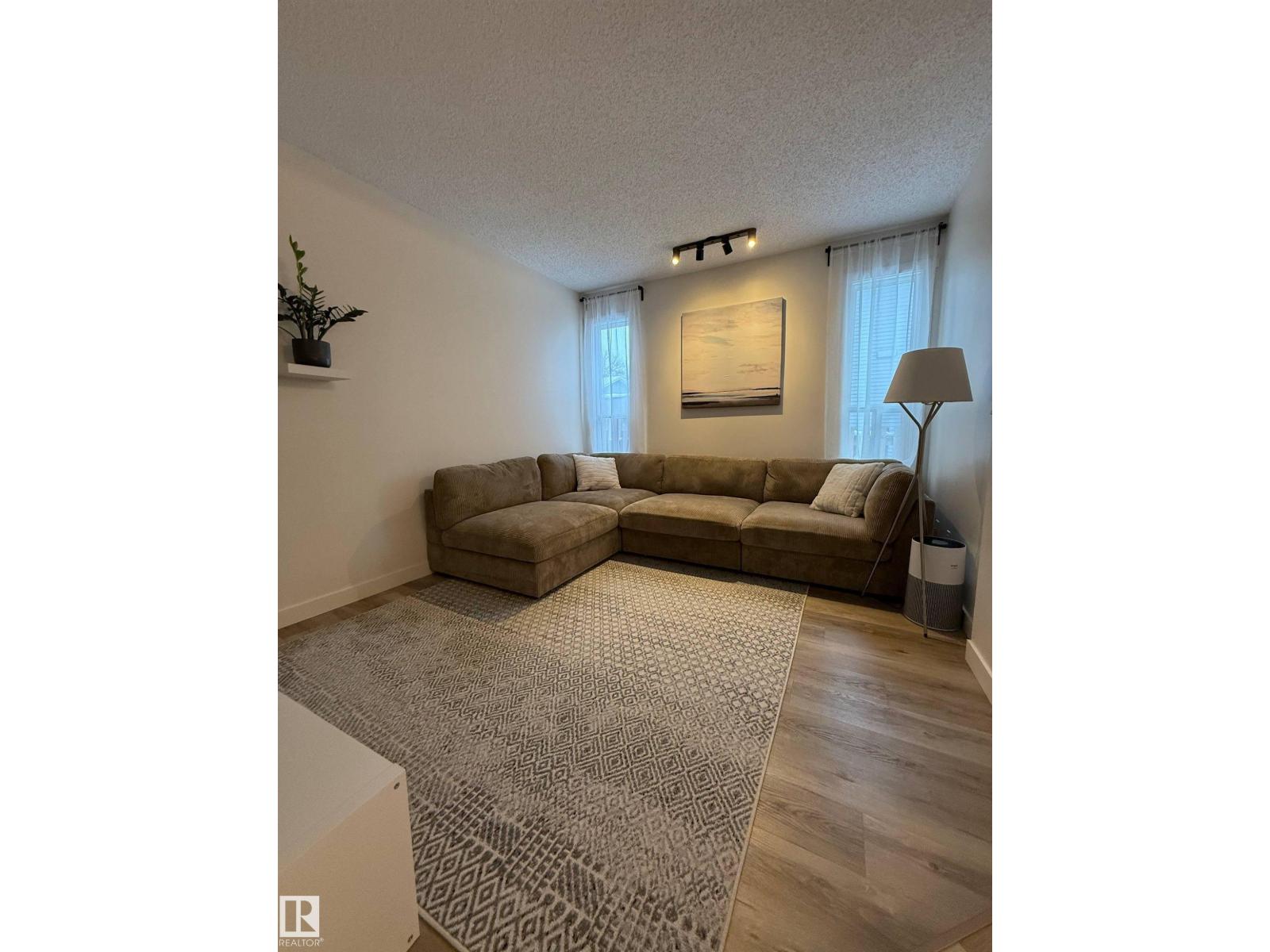 #33 4403 Riverbend Rd Nw, Edmonton, Alberta  T6H 5S9 - Photo 9 - E4470036