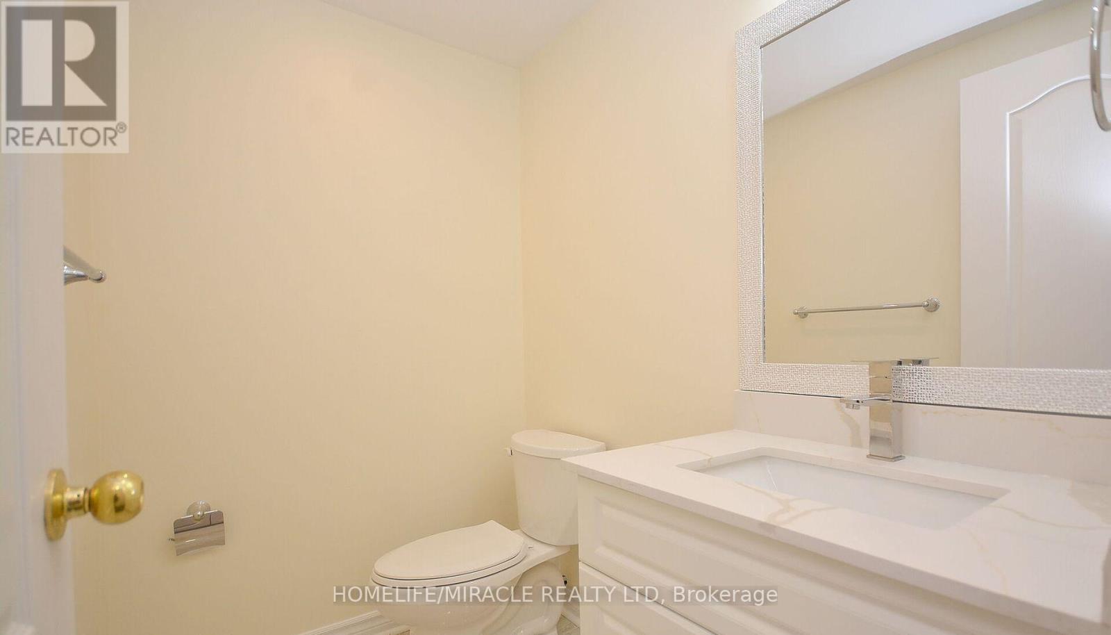 Upper - 833 Mays Crescent, Mississauga, Ontario  L5V 2G6 - Photo 24 - W12689804
