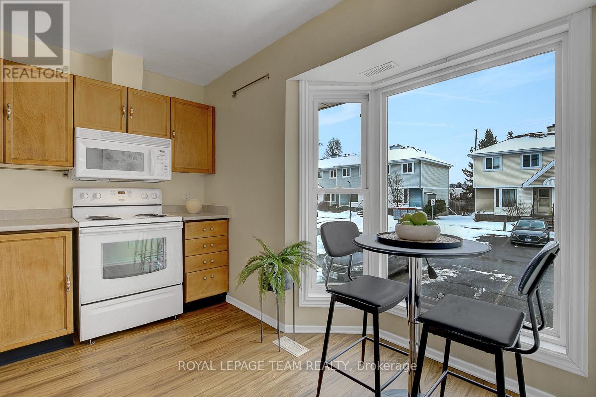 47 Mcdermot Court, Ottawa, Ontario  K2L 3V5 - Photo 15 - X12697920