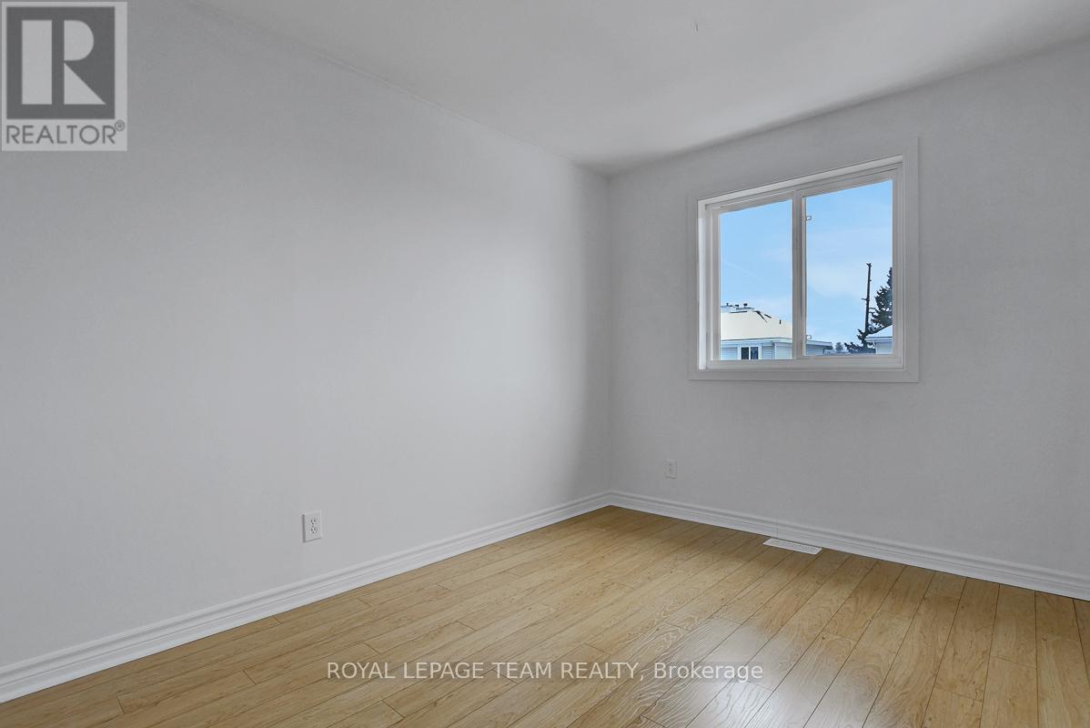 47 Mcdermot Court, Ottawa, Ontario  K2L 3V5 - Photo 25 - X12697920