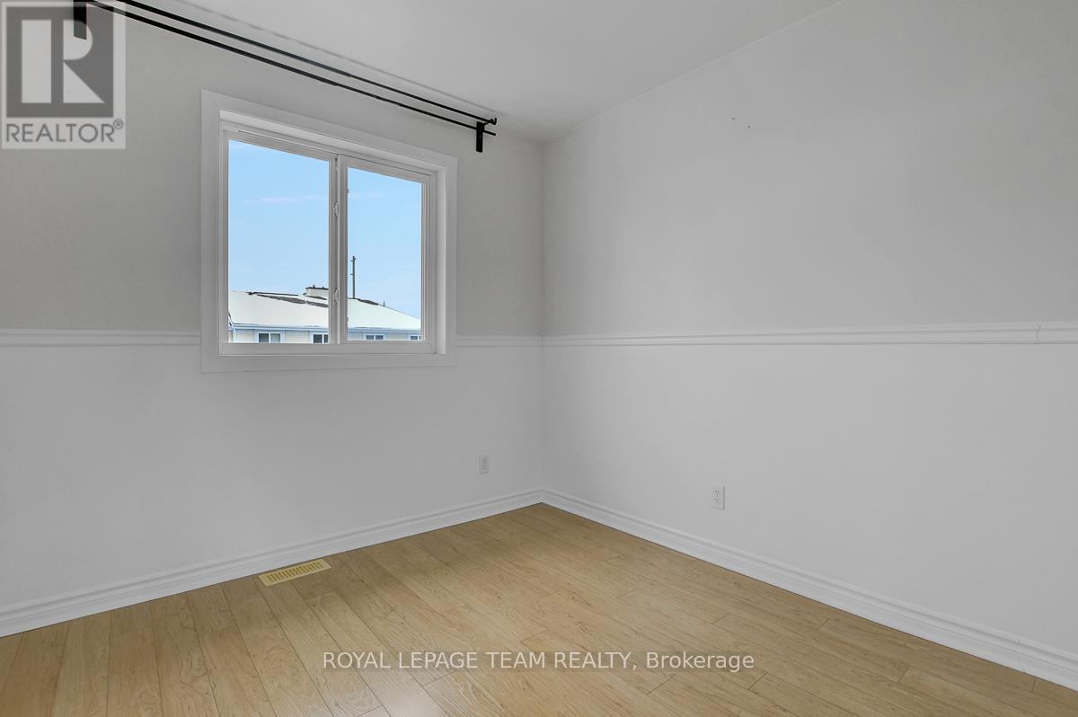47 Mcdermot Court, Ottawa, Ontario  K2L 3V5 - Photo 28 - X12697920