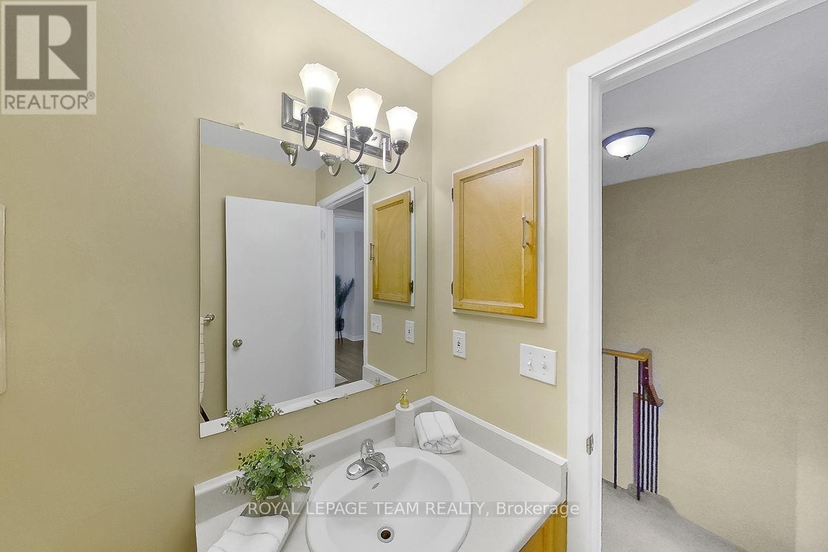 47 Mcdermot Court, Ottawa, Ontario  K2L 3V5 - Photo 31 - X12697920